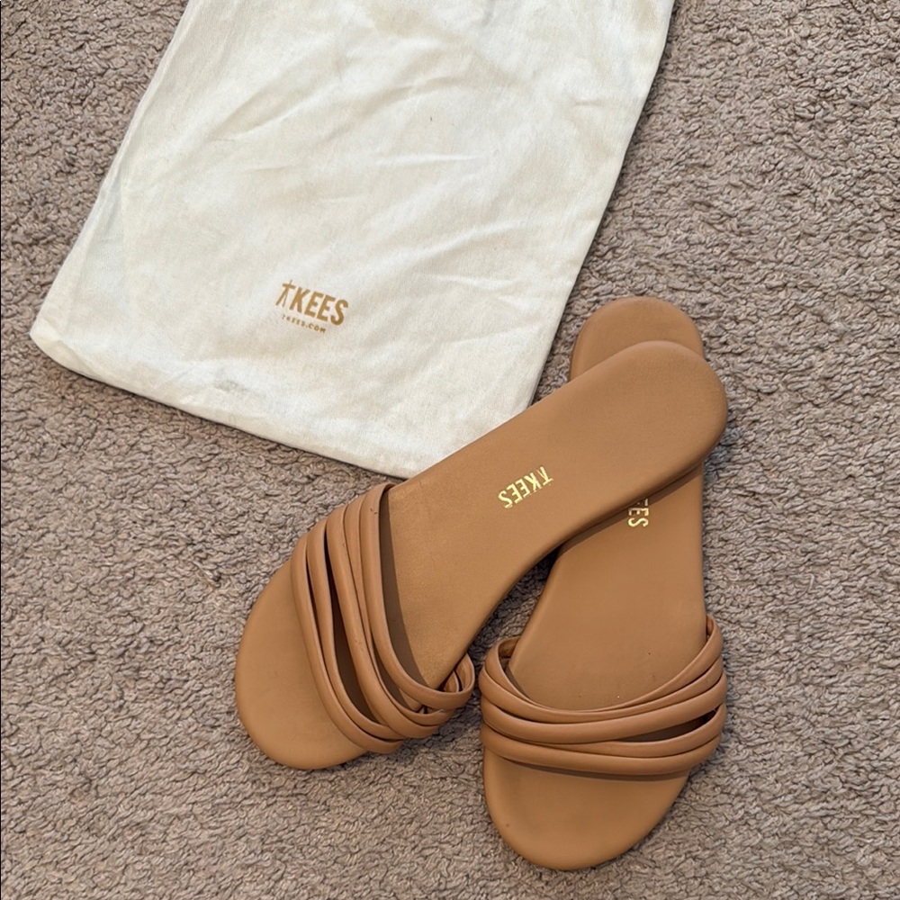 TKEES Nude Serena Leather Slide with dust bag